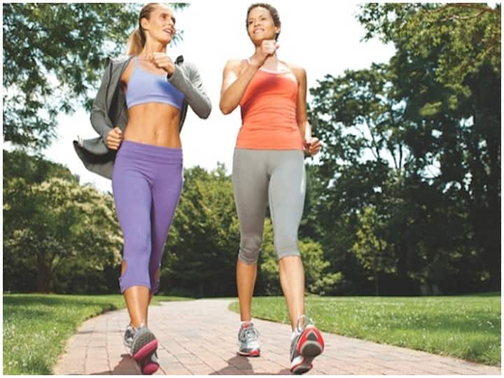 Health Care Tips, Health Benefits are Available only by walking for 30 Minutes Daily And Benefits of Walking Health Care Tips: रोजाना सिर्फ 30 मिनट पैदल चलने से ही मिलते हैं सेहत को गजब के फायदे, जानें