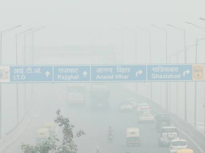 Delhi air polluted after Diwali celebrations aqi level 999 recorded ANN Air Quality Hazardous: दिल्ली में दिवाली पर नहीं माने लोग, जमकर हुई आतिशबाजी, कई इलाकों में AQI 999 तक पहुंचा