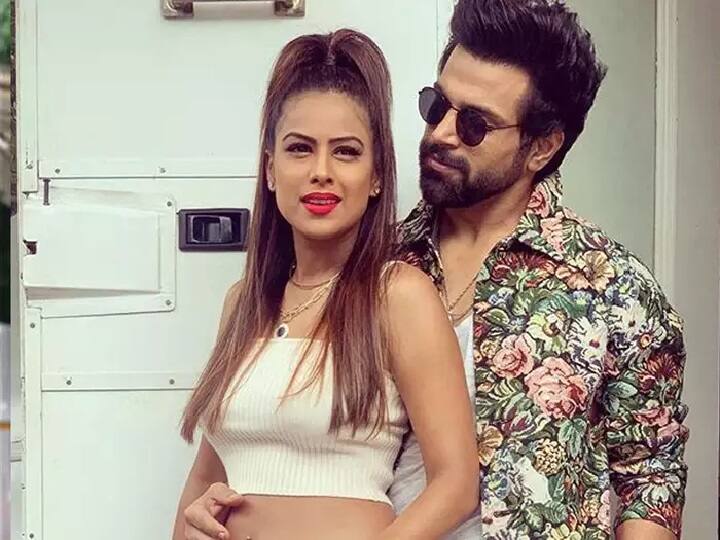 Nia Sharma shares a dance video on Rithvik Dhanjani birthday Rithvik Dhanjani Birthday: Rithvik Dhanjani के बर्थडे पर Nia Sharma ने इस खास अंदाज में किया विश, देखें Video