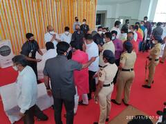 PHOTO : दिवाळीचा मेळा, पवारांच्या भेटीला राज्याच्या कानाकोपऱ्यातून कार्यकर्ते बारामतीत