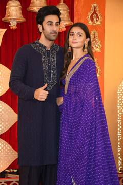 Alia-Ranbir Diwali Pic : 'Some Love'... आलियाची रणबीरसोबत स्पेशल दिवाळी!