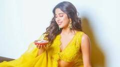 Janhvi Kapoor Diwali Pics: দীপাবলিতে ট্র্যাডিশনাল লুকে নজর কাড়লেন জাহ্নবী