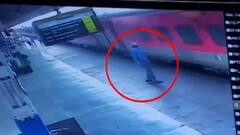 Agra Cantt में टला बड़ा हादसा! कॉन्स्टेबल यादवेन्द्र सिंह दो यात्रियों के लिए बने मसीहा। Hindi News