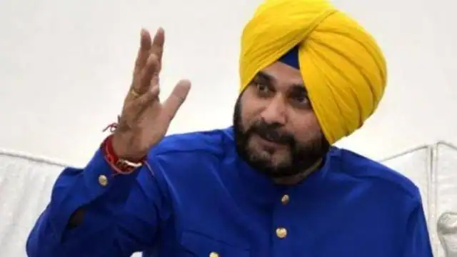 अपनी सरकार के लिए आज भी 'अनगाइडेड मिसाइल' क्यों बने हुए हैं Navjot Singh Sidhu?