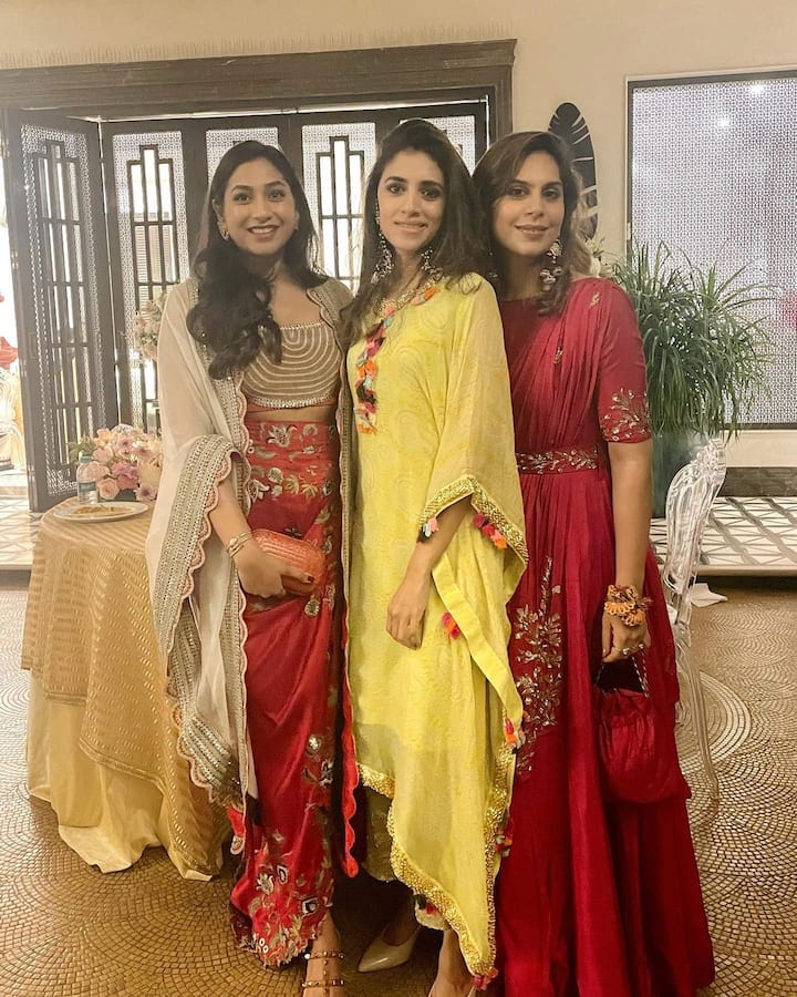 కామినేని-కొణిదెల ఫ్యామిలీ దీపావళి సెలబ్రేషన్స్ (Photo Courtesy: Instagram)