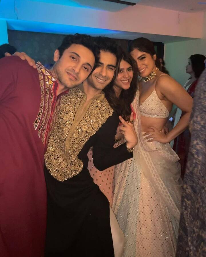 Bollywood diva Bhumi Pednekar sizzled in a saree at Ekta Kapoor's Diwali bash. She flaunted her million dollar smile while striking a pose for the camera.