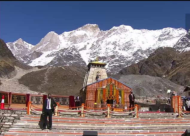 दिवाळीनिमित्त पंतप्रधान नरेंद्र मोदी आज, शुक्रवारी उत्तराखंडमधील केदारनाथ धाम दौऱ्यावर गेले आहेत. (Photo tweeted by @ANI)