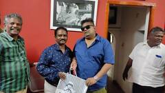 நண்பர்களுக்கு புது உடை..  இயக்குநர் மிஷ்கினின் தீபாவளி பரிசு!