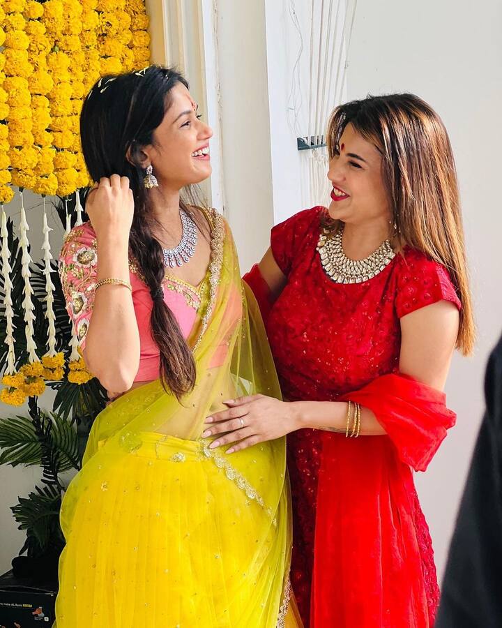 దీనికి సంబంధించిన ఫోటోలను అరియానా తన ఇన్స్టాగ్రామ్ లో షేర్ చేస్తూ.. హమీదను ట్యాగ్ చేసింది. (Photo Courtesy: Instagram)