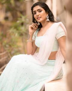 Eesha Rebba pics: நடிகை ஈஷா ரெப்பாவின் லேட்டஸ்ட் கலக்கல் போட்டோஸ்..!