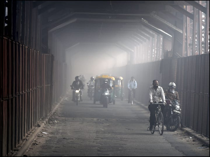 Covid Lasts Longer In Polluted Air, Warns AIIMS Director As Delhi's AQI Worsens Post Diwali Covid Lasts Longer In Polluted Air, Warns AIIMS Director As Delhi's AQI Worsens Post Diwali
