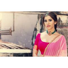 Nabha Natesh Photos: అందాల సిసింద్రీ... పరువాల విందు చేస్తున్న ఇస్మార్ట్ బ్యూటీ