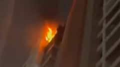 Mumbai Fire: মুম্বইয়ের বহুতল আবাসনের ১৪ তলায় আগুন, আগুনে অনেকের আটকে থাকার আশঙ্কা । Bangla News