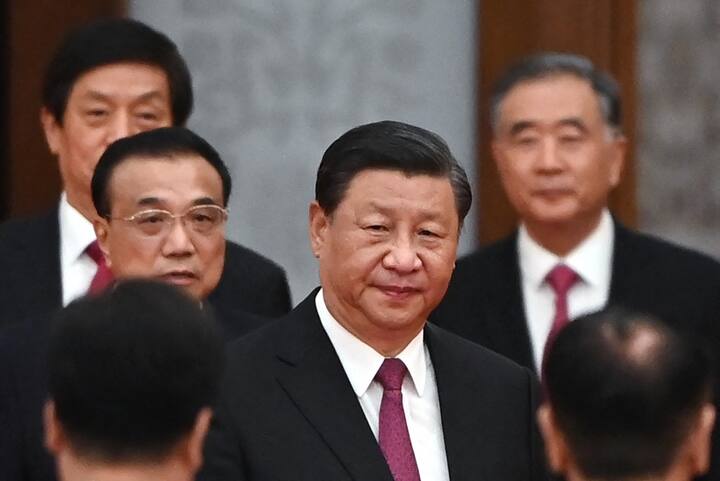 President Xi Jinping seen amid speculation of house arrest Chinese media told where was he missing Xi Jinping: टीवी पर नजर आए चीनी राष्ट्रपति शी जिनपिंग, आखिर क्यों हो रही है इसकी इतनी चर्चा?