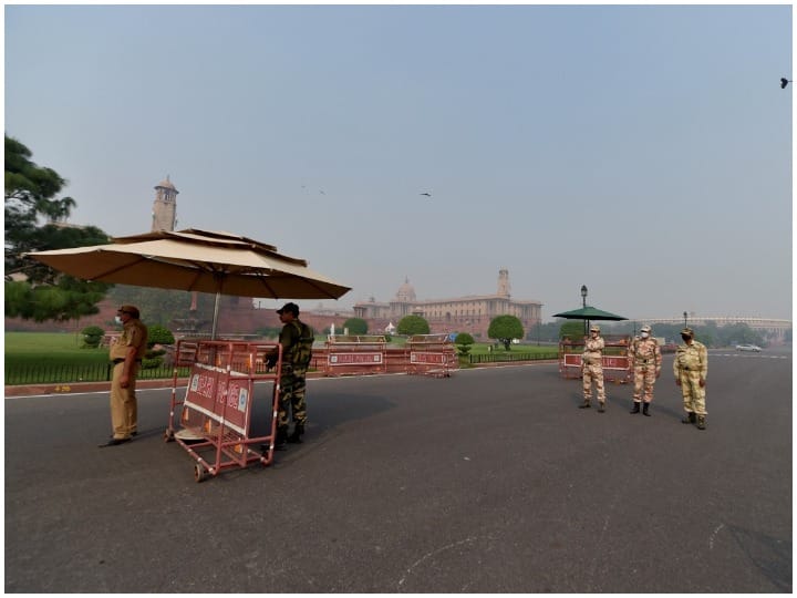 Delhi Air Pollution: बदतर हो चुकी दिल्ली की एयर क्वालिटी से जुड़ी आई है ये राहत की खबर