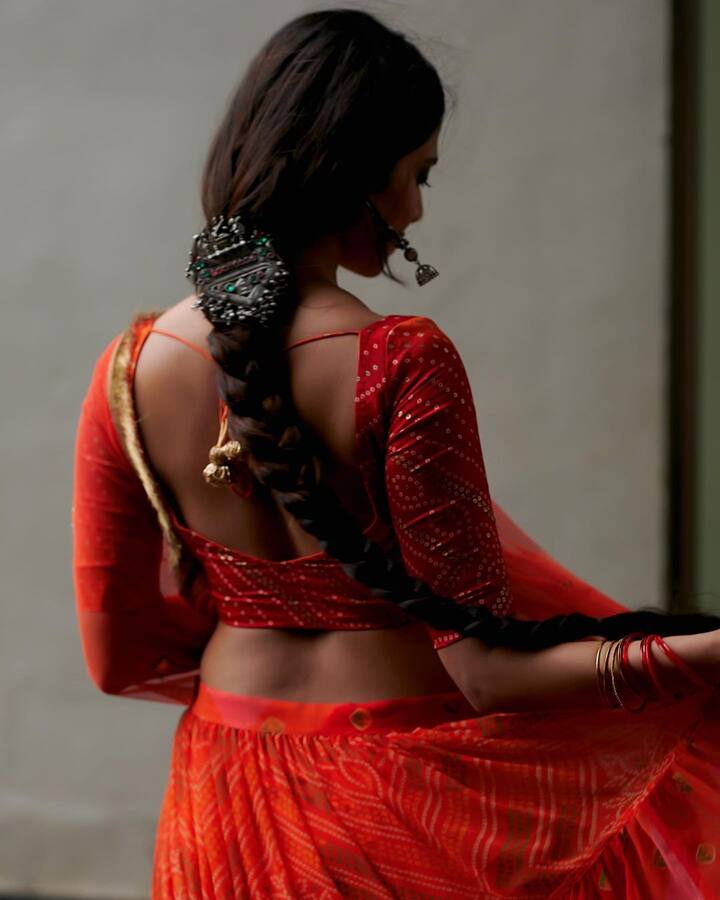 మాయచేస్తున్న మాళవిక - Image Credit: Malavika Mohanan