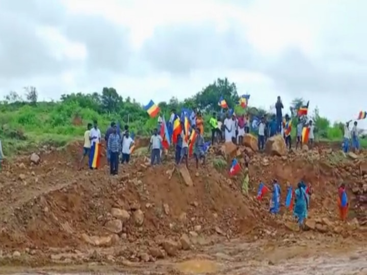 இயற்கை வளத்தை காப்பாற்ற ஒன்றிணைந்து போராட்டத்தில் குதித்த பாமக, விசிக கட்சிகள்...!