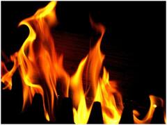 Delhi Fire: दिल्ली के जहांगीरपुरी के घर में लगी आग, झुलसने से एक की मौत 