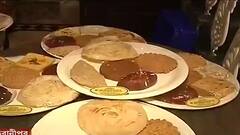 Bhaiphota: রয়েছে নলেন গুড়ের সুফলে, খাজা, গানাস, চন্দ্রপুলি, পারিজাত, ভাইফোঁটায় ভবানীপুরের নামী দোকানে মিষ্টির প্ল্যাটার | Bangla News