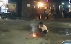 Rajkot : આવી રીતે ફટાકડા ફોડતા પહેલા જોઇલો વીડિયો, યુવકની હાલત ગંભીર