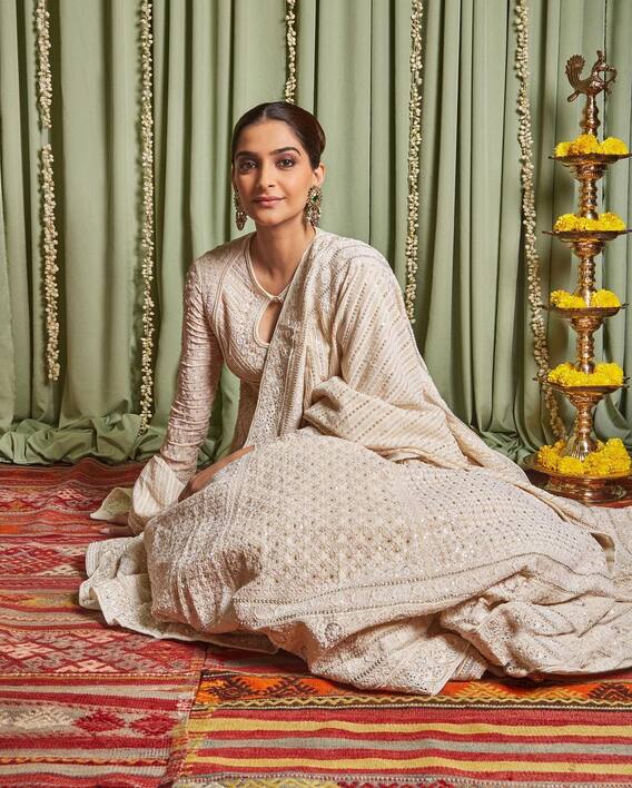 Sonam Kapoor Photos: సోనమ్ కపూర్ బ్యూటిఫుల్ ఫొటోస్