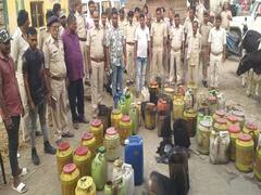 Bihar Poisonous Liquor Case: गोपालगंज में मृतकों की संख्या बढ़कर हुई 21, छापेमारी में मिली भारी मात्रा में देसी शराब