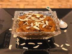 Winter Recipes: ठंड के मौसम में ट्राई करें गुड़ का हलवा, स्वाद के साथ मिलेगी बेहतर सेहत