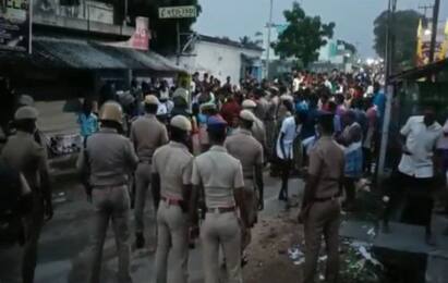12 arrested in attack on police patrol vehicle near Trichy திருச்சியில் இருதரப்பினரிடையே மோதல் - காவல்துறை ரோந்து வாகனத்தை தாக்கிய 12 பேர் கைது