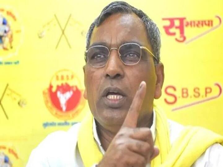 UP Political News: ओपी राजभर ने केशव प्रसाद मौर्य को दी चुनौती, बोले- हिम्मत है तो इस मामले पर बोलकर दिखाएं up assembly election Lucknow 2022 op rajbhar attacks on deputy cm keshav prasad maurya UP Political News: ओपी राजभर ने केशव प्रसाद मौर्य को दी चुनौती, बोले- हिम्मत है तो इस मामले पर बोलकर दिखाएं