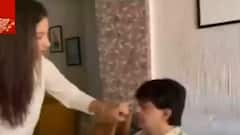 Bhai Fota: অভিনেত্রী শুভশ্রী গঙ্গোপাধ্যায়ের বাড়িতে গিয়ে ফোঁটা নিলেন জিৎ গঙ্গোপাধ্যায় । Bangla News