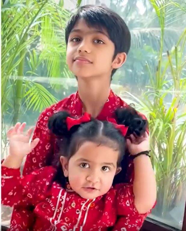 ভিডিওতে সামিশা ও ভিয়ানকে একে অপরের সঙ্গে খেলতে দেখা যায়।