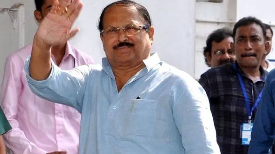 Subrata Mukherjee Death When Heart Attack Occurs After Two Stenting Procedures Subrata Mukherjee Death : ২টো স্টেন্ট বসানোর পরও কেন হার্ট অ্যাটাক? কখন হতে পারে এমন?