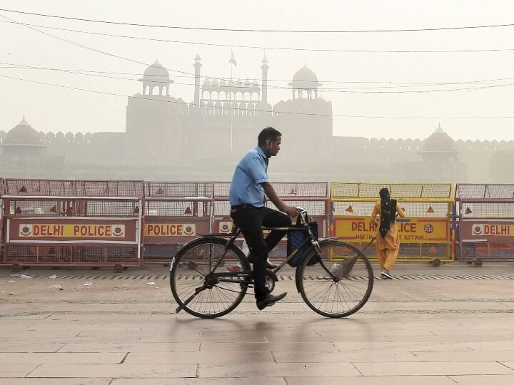 Delhi Air Pollution Supreme Court Suggests Lockdown in Delhi CJI NV Ramana Delhi Air Pollution: दिल्ली-NCR में बढ़ते प्रदूषण पर सुप्रीम कोर्ट सख्त, कहा- लॉकडाउन लगाने पर भी हो विचार