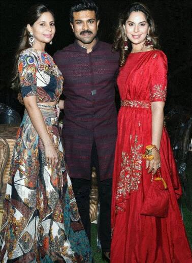 दिवाली पार्टी के दौरान उपासना ने अपनी फैमली और दोस्तों के संग कई तस्वीरें खींचवाई, जिसे उन्होंने अपने इंस्टाग्राम पर भी शेयर की है.