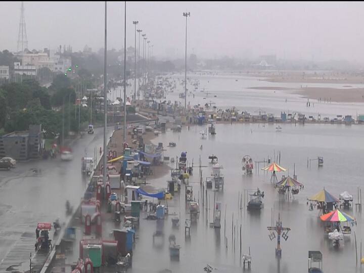 Chennai Rain Flood situation due to heavy rains in Chennai warning issued for next two days ann Chennai Rain: चेन्नई में भारी बारिश से बने बाढ़ के हालात, अगले दो दिन के लिए जारी हुई चेतावनी
