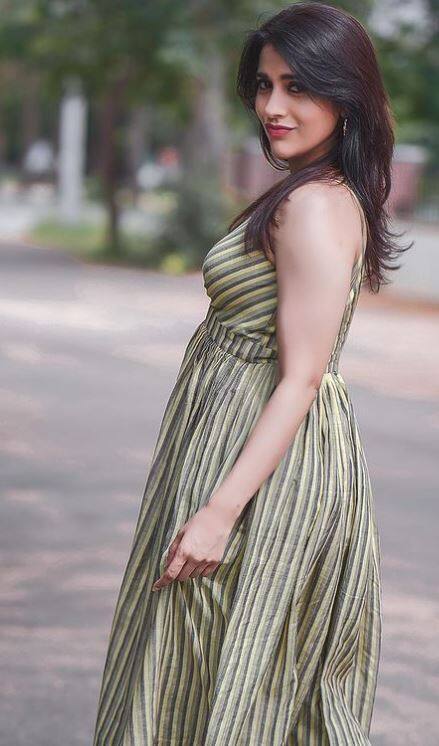 புள்ளினங்கள் பாட்டெடுத்து பாடுற நேரம் பொன்னருவி காலெடுத்து ஓடுற நேரம்