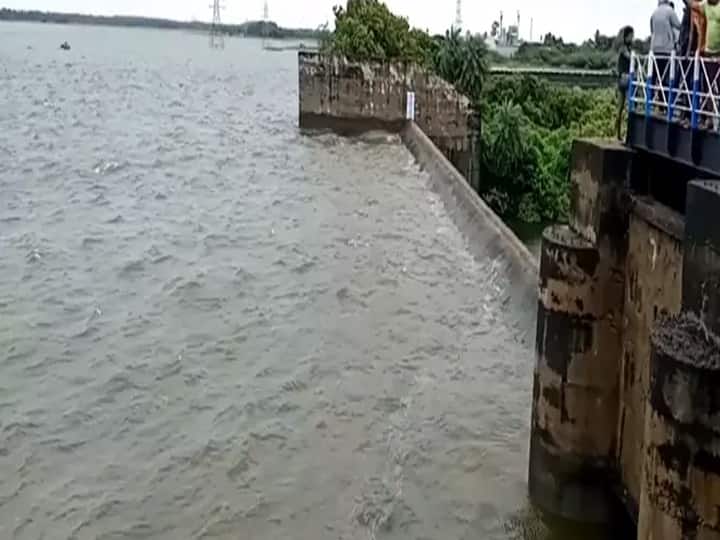Madurantakam Lake today: Extreme levels of flood danger were announced முழு கொள்ளவை எட்டியது மதுராந்தகம் ஏரி: செங்கல்பட்டில் தண்டோரா எச்சரிக்கை!