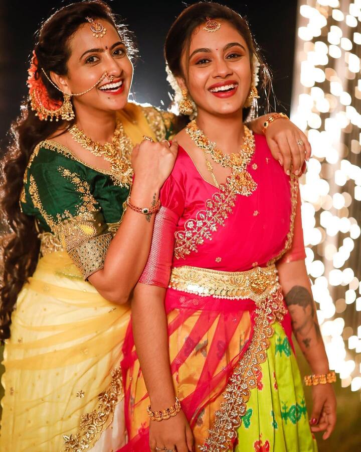 అమృత తండ్రి మారుతీరావు కారణంగా ప్రణయ్ ప్రాణాలు కోల్పోవడంతో కేవలం పెళ్లయిన ఎనిమిది నెలలకే అమృత ఒంటరిదైంది. అయినా తండ్రిపై పోరాటం చేసింది. (Image credit: Instagram)