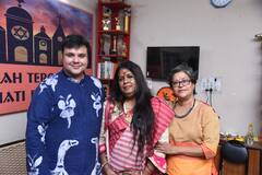 In Pics: মানবতার উদযাপন, রূপান্তরকামীদের মাঝে ভাইফোঁটায় সামিল সুজয়প্রসাদ - সুদীপা