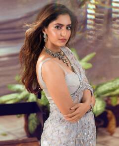 Reba Monica pics: பிகில் ரெபாவின் பட்டாசை வெடிக்கும் கிளிக்ஸ்...!