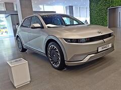 Best Electric SUV:  बेहद खास है Hyundai की IONIQ 5 इलेक्ट्रिक SUV कार, मिलती है 480 किलोमीटर तक की रेंज