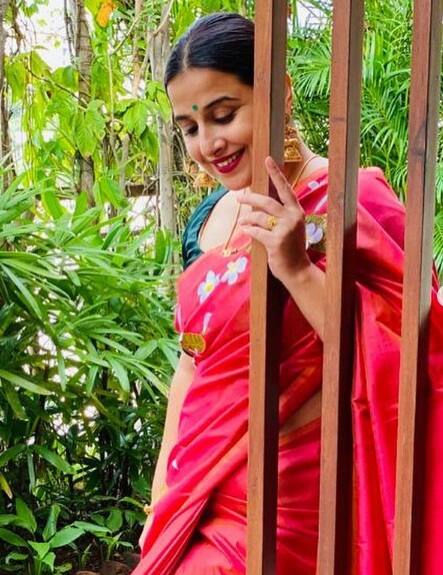 'ভুলভুলাইয়া' ছবিতে তাঁর অভিনীত 'মঞ্জুলিকা' চরিত্রে খুবই জনপ্রিয়তা পায়।