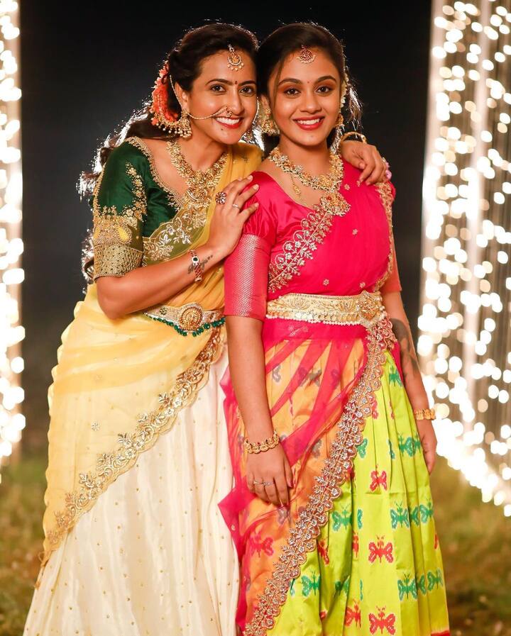 లాస్యా, అమృత ఫోటోలు (Image credit: Instagram)