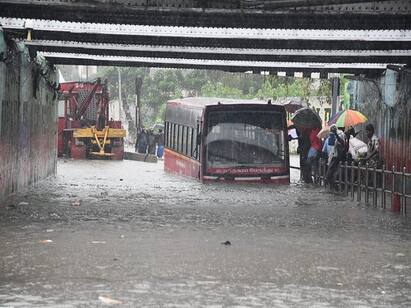 Chennai Corporation has released numbers for assistance during floods Chennai Rains | மழையால் பாதிப்பா? உடனே போன் பண்ணுங்க சென்னை மக்களே! இதுதான் நம்பர்!