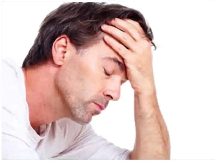 सिर में दर्द बना रहता है या त्वचा पर दाने निकल रहे हैं, पित्त बढ़ने के कारण होती हैं ये 5 बीमारियां
