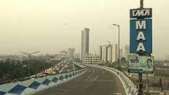 Maa Flyover: ফের দুর্ঘটনা! মা উড়ালপুল থেকে ঝাঁপ দিলেন এক ব্যক্তি । Bangla News
