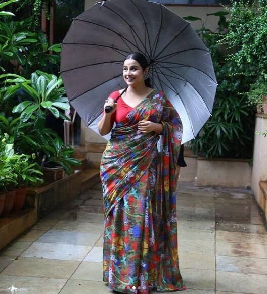 অন্যরকম চরিত্রে অভিনয় করেন 'তুমহারি সুলু' ছবিতে।