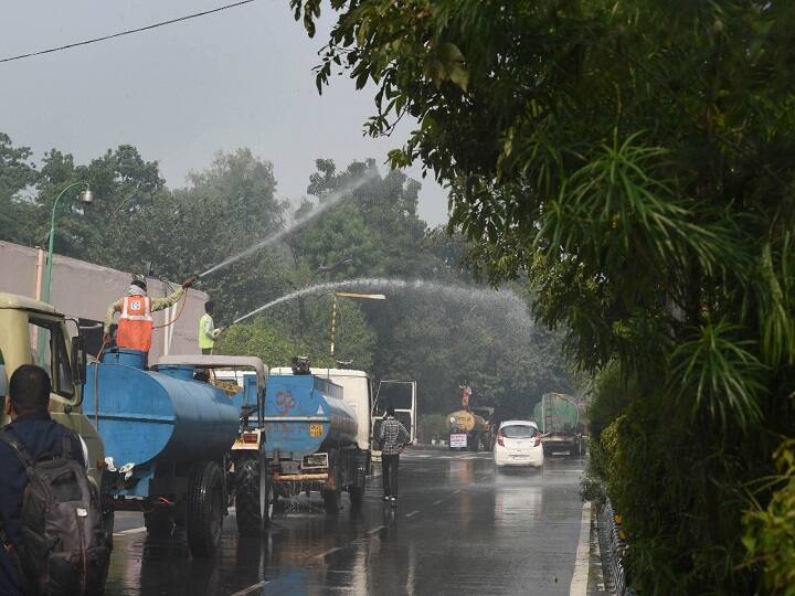अधिकारियों ने कहा कि ‘सफर मॉडल’ के अनुसार सात नवंबर की शाम से एक्यूआई में सुधार होने की उम्मीद है. उन्होंने कहा कि एक्यूआई में सुधार होने का अनुमान है, लेकिन अगले दो दिनों में यह बहुत खराब से गंभीर श्रेणी के बीच रहेगा.