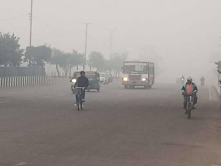 UP Big Cities Weather Report: Today Weather and pollution report of lucknow, kanpur varanasi, prayagraj and gorakhpur UP Big Cities Weather Report: जानें, यूपी के इन 5 बड़े शहरों के मौसम का हाल, प्रदूषण कर रहा परेशान