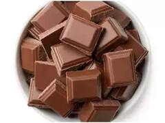 Kitchen Hacks: Chocolate खाने के हैं शौकीन? इस तरह घर पर बनाएं चॉकलेट, जानें रेसिपी